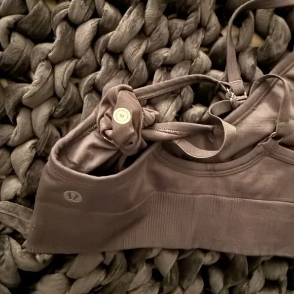 Lululemon Ebb to Street Sports Bra - Picture 4 of 5